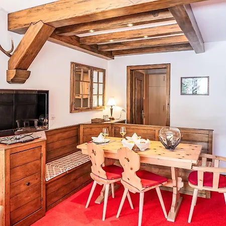 Chesa Murtel By Interhome Apartment