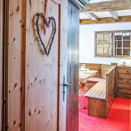 Chesa Murtel By Interhome